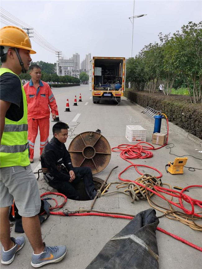 畅好乡翻衬法管道修复技术主要工序